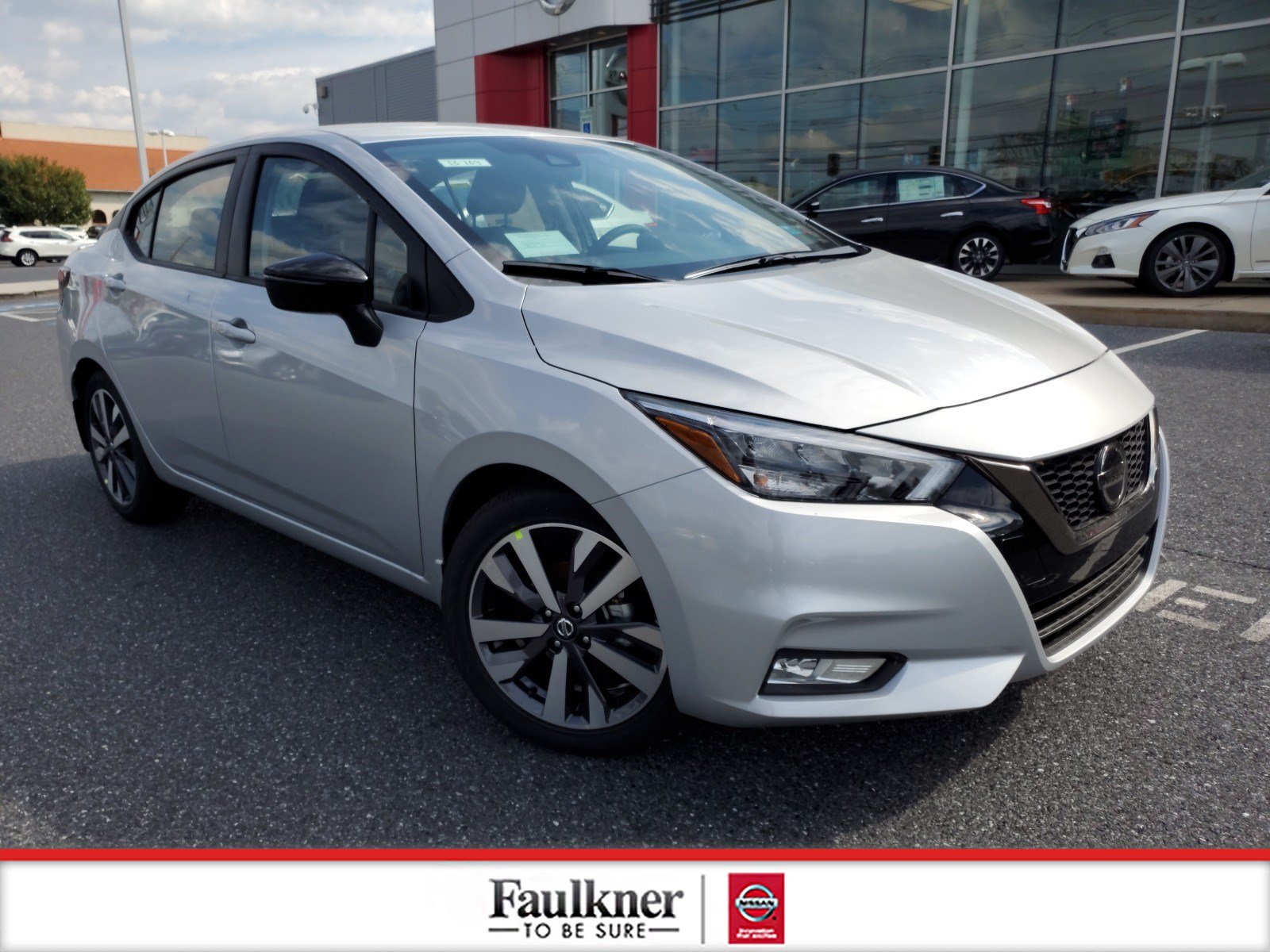 New 2020 Nissan Versa Sedan Sr 4dr Car In Mechanicsburg Ll803402